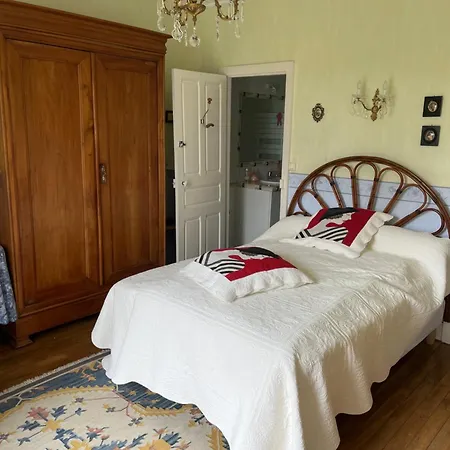 D'hotes Del Fraisse * Lacapelle-del-Fraisse